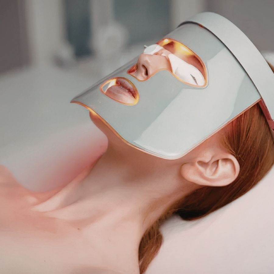 Rejuvenecimiento Facial con Máscara LED